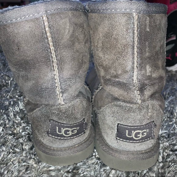 Toddler UGG Boots - Picture 2 of 3
